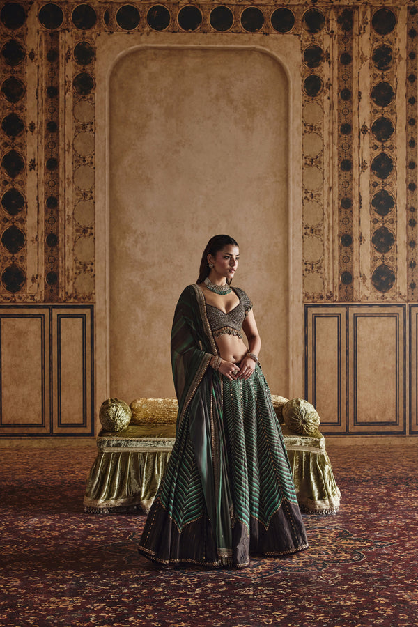 NH Statement Smoked Emerald Set