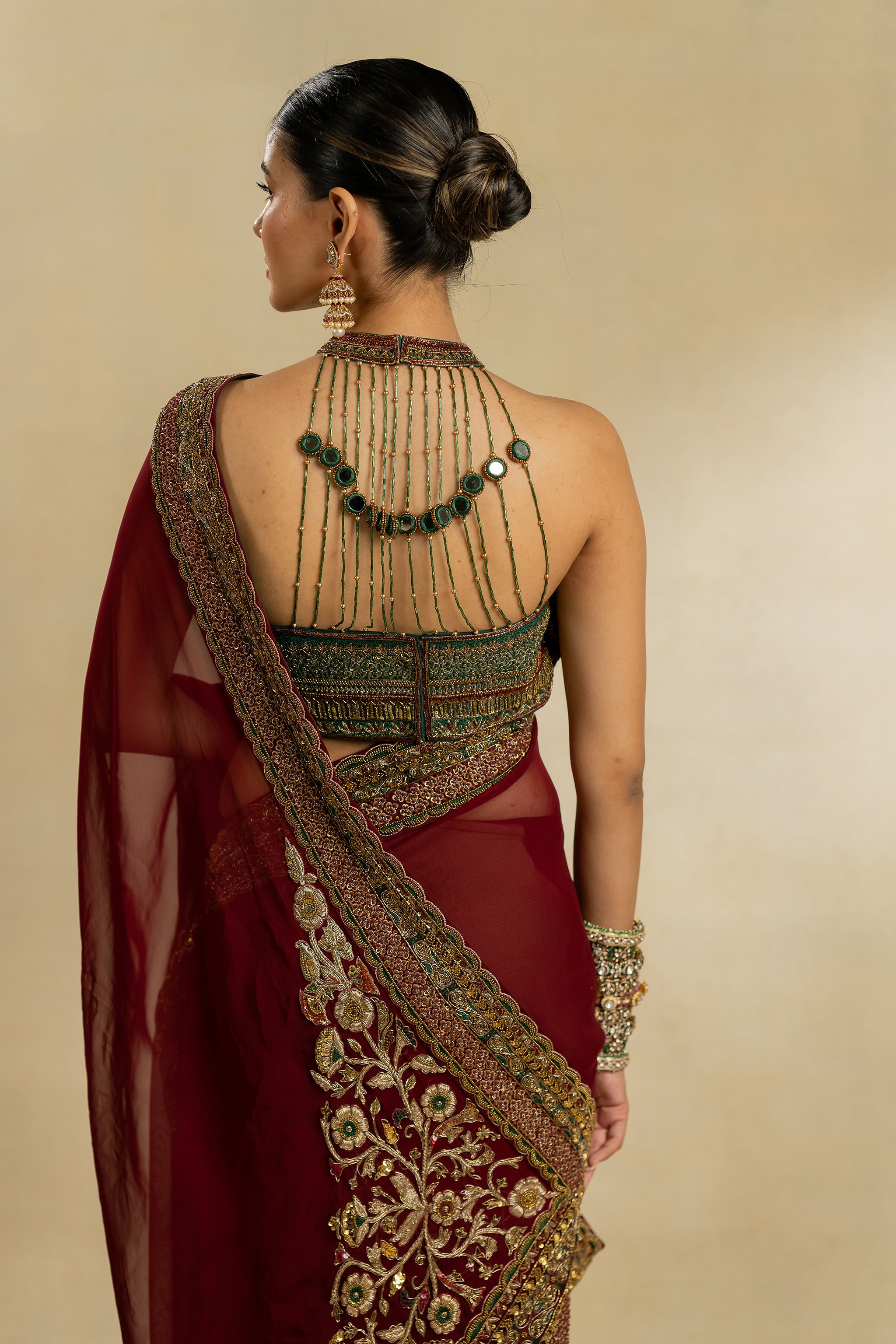 Buy Maroon embroidered lace pre-draped saree set by Vinusto at Aashni and Co