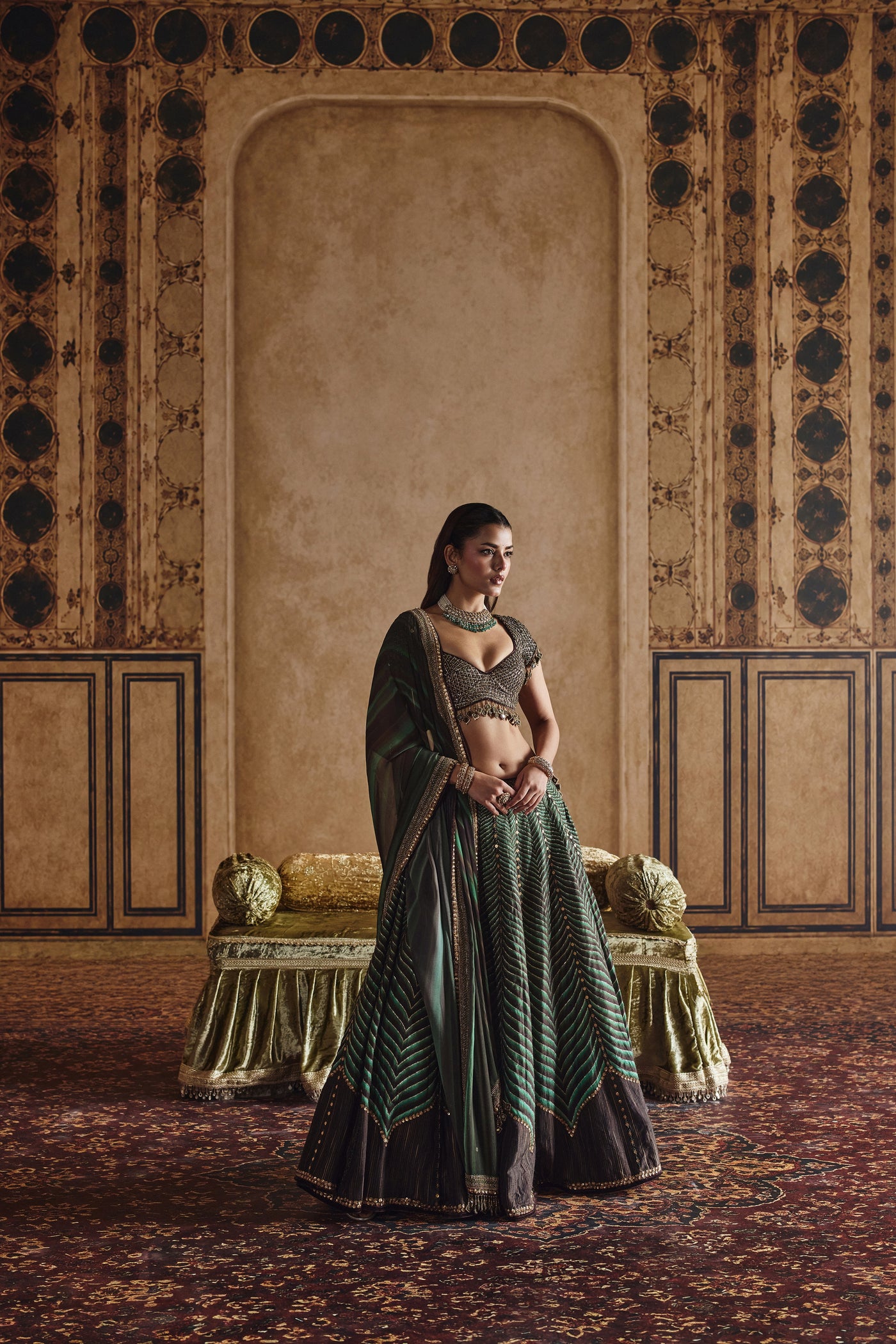 NH Statement Smoked Emerald Set