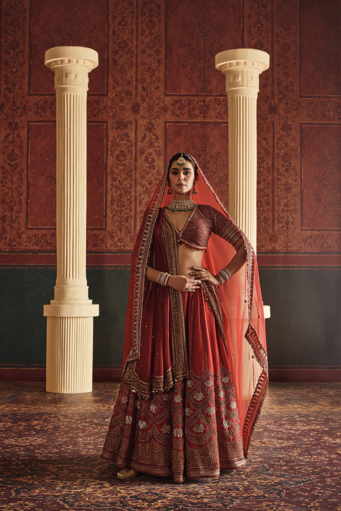 Scalloped Crimson Lotus Set
