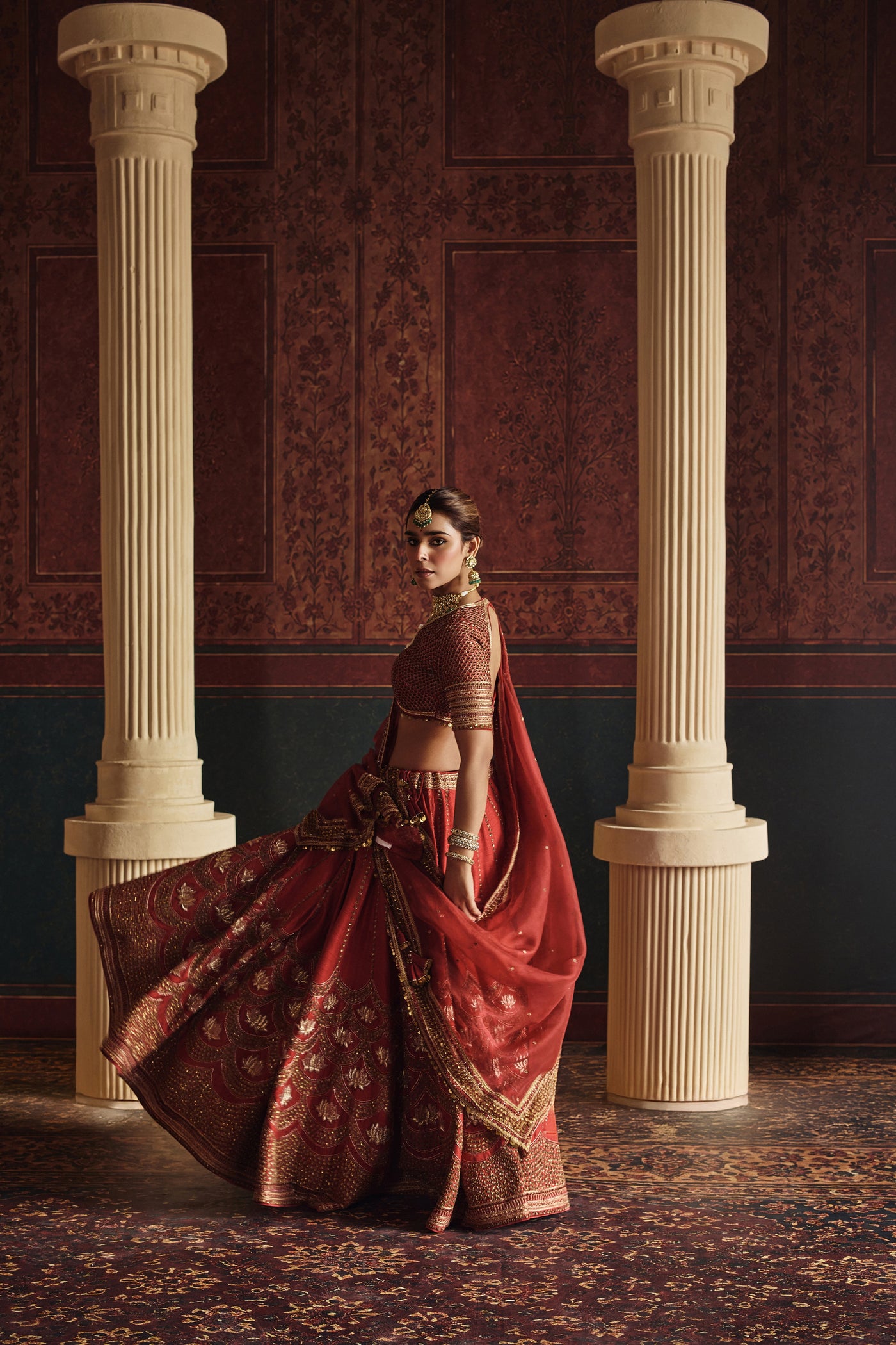 Scalloped Crimson Lotus Set